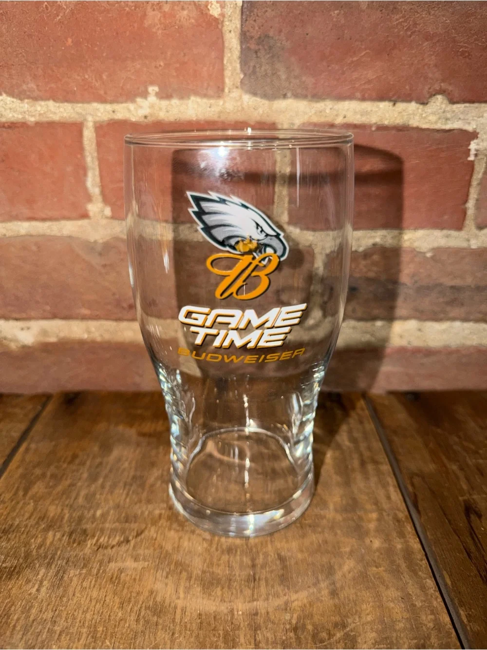 Philadelphia Eagles Glass Pint Set - White and Green Team Logo NFL Budweiser